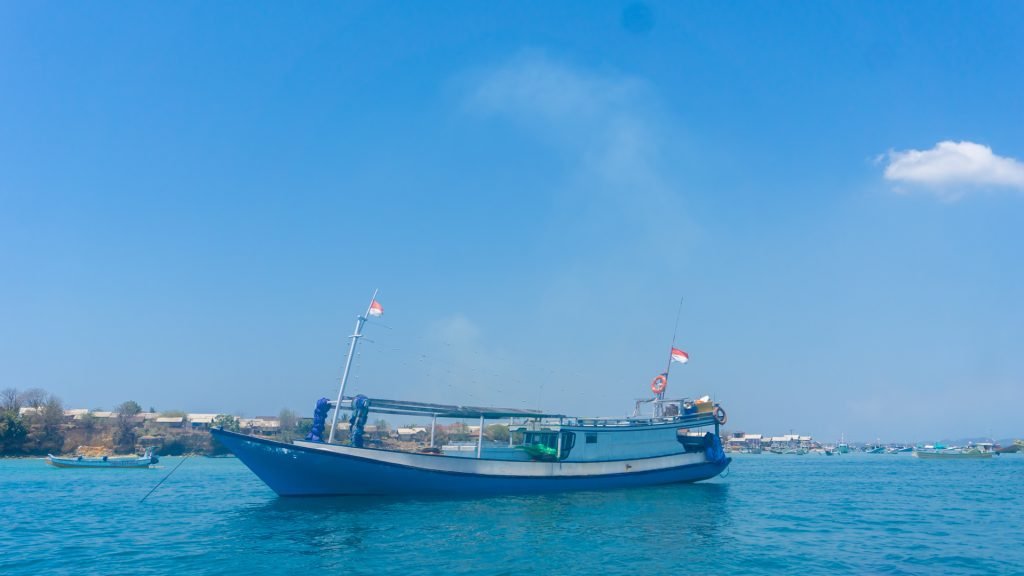Pink Beach Lombok Tour